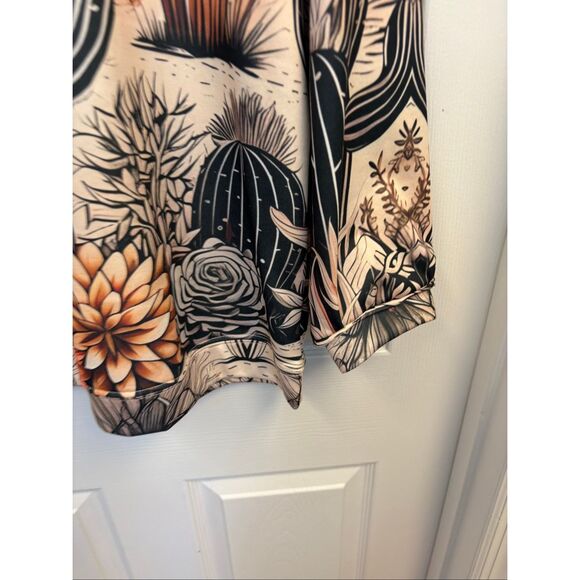 Cactus Graphic Sweatshirt - Picture 2 of 4